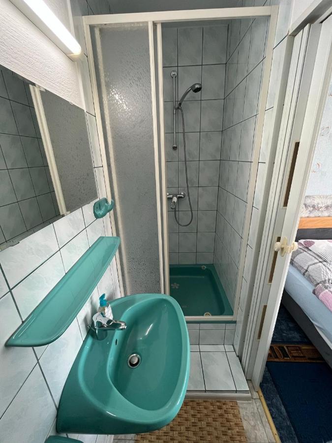 Karolin Apartman Buk Exterior foto