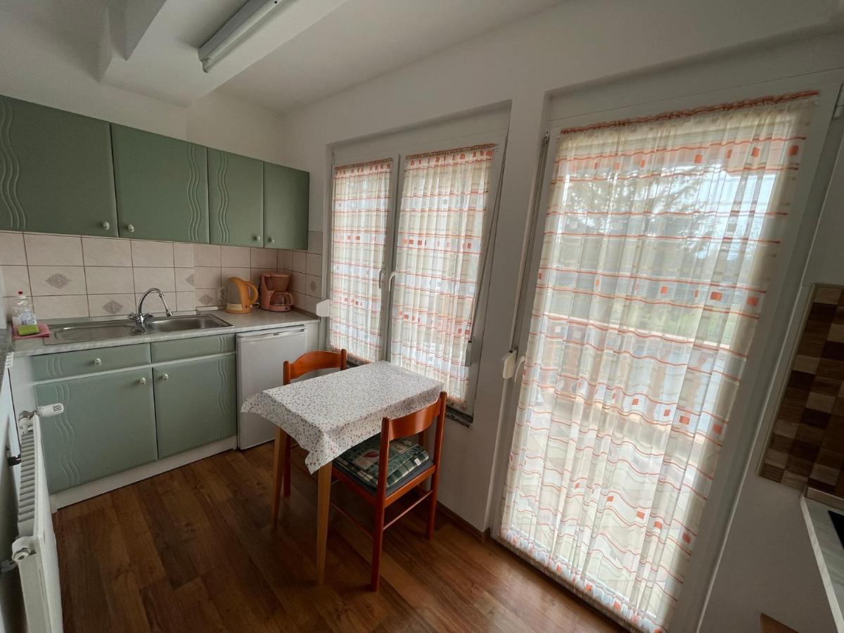 Karolin Apartman Buk Exterior foto