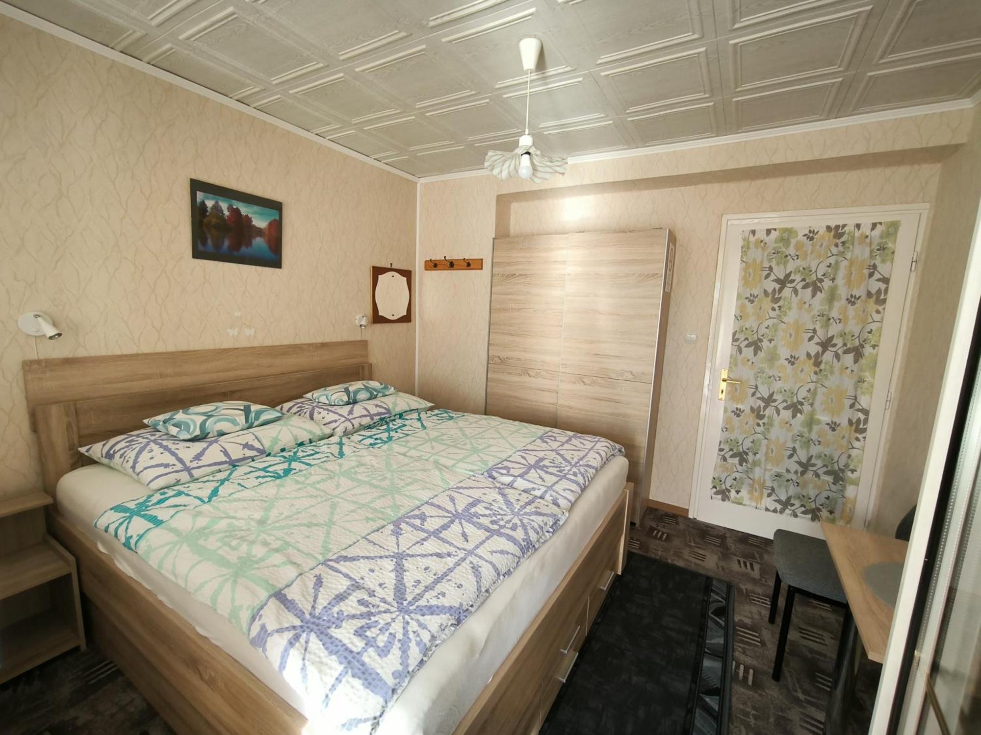 Karolin Apartman Buk Exterior foto